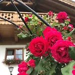Manuela & Haus Michael アパート