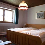 Manuela & Haus Michael Апартаменты *