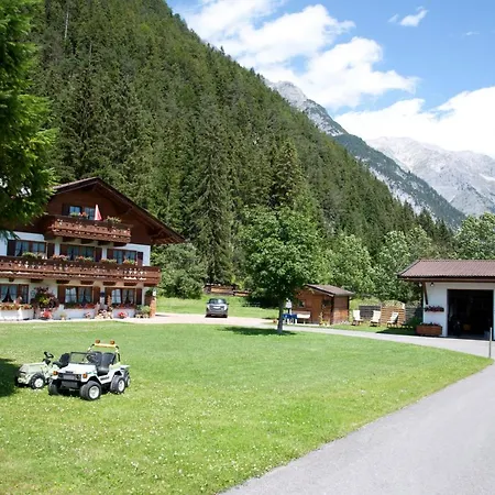 Apartment Manuela & Haus Michael Leutasch