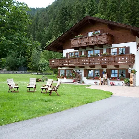 Manuela & Haus Michael * Leutasch