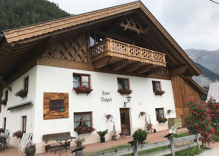 Manuela & Haus Michael